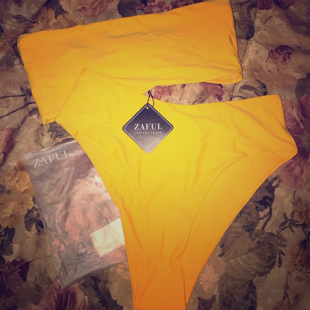 High waisted bandeau bikini!